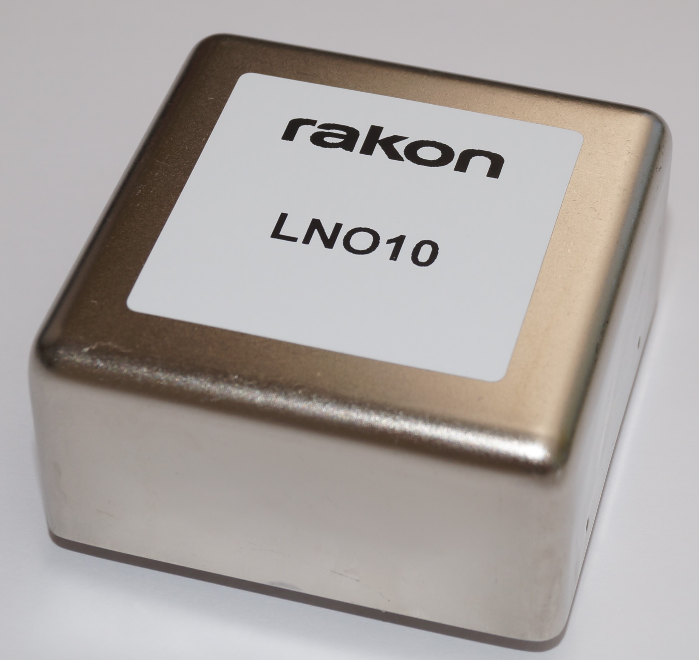 OCXO Oven Controlled Crystal Oscillators from RFMW, Ltd